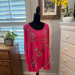 Johnny Was LIBBI 3/4 SLEEVE BUTTON FRONT TEE, 2X